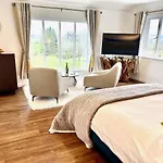 High Grassings Bed and breakfast