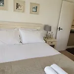 High Grassings Bed and Breakfast 4*